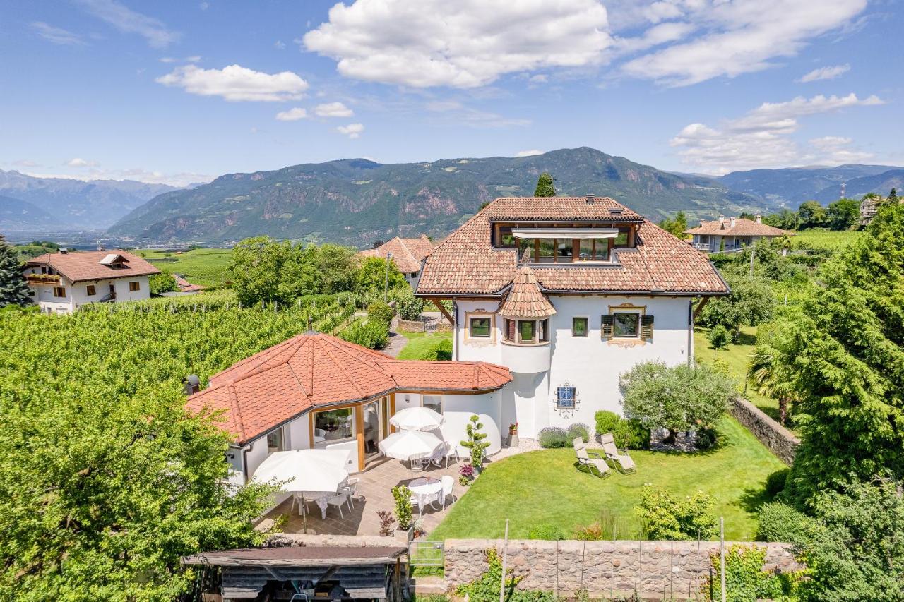 Bed and Breakfast Haus Oberhofer Cornaiano Esterno foto